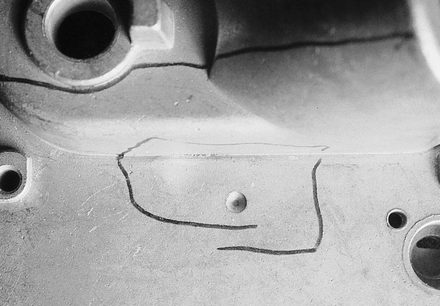 Crack at the bottom of a sink (1.5X).